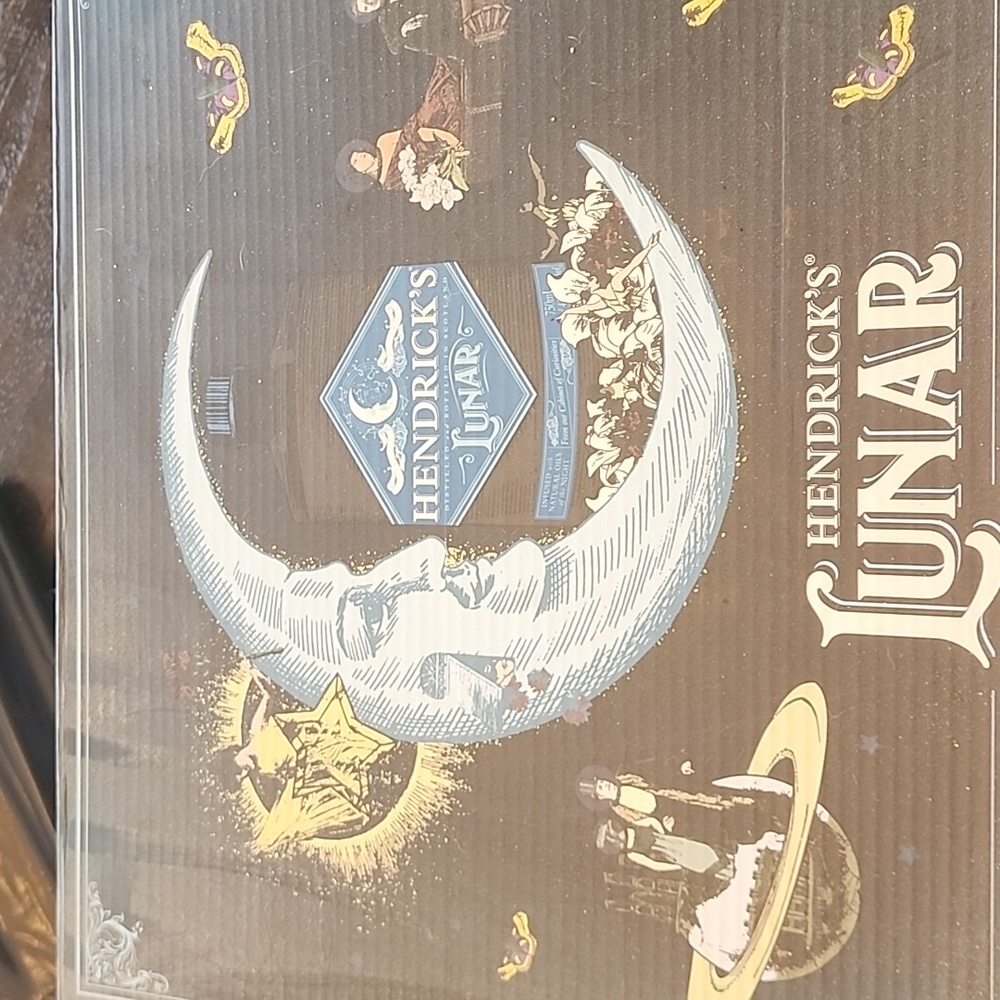 Hendricks moonbathing kit